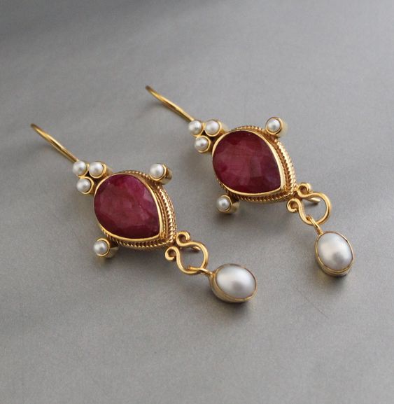 Pendientes vintage de rubí y perla