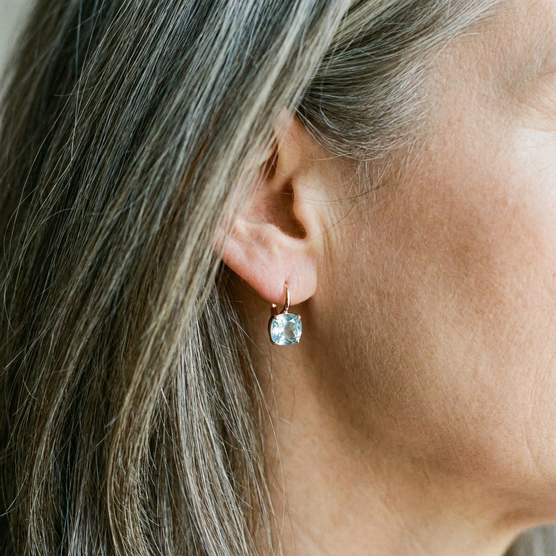 Pendientes vintage azules con circonita engastada