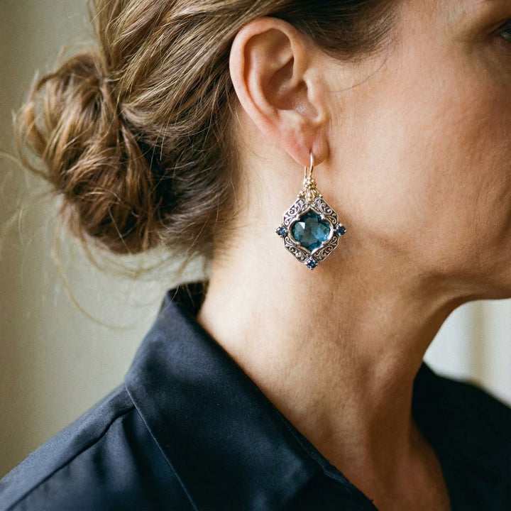 Pendientes de cristal azul en oro y plata