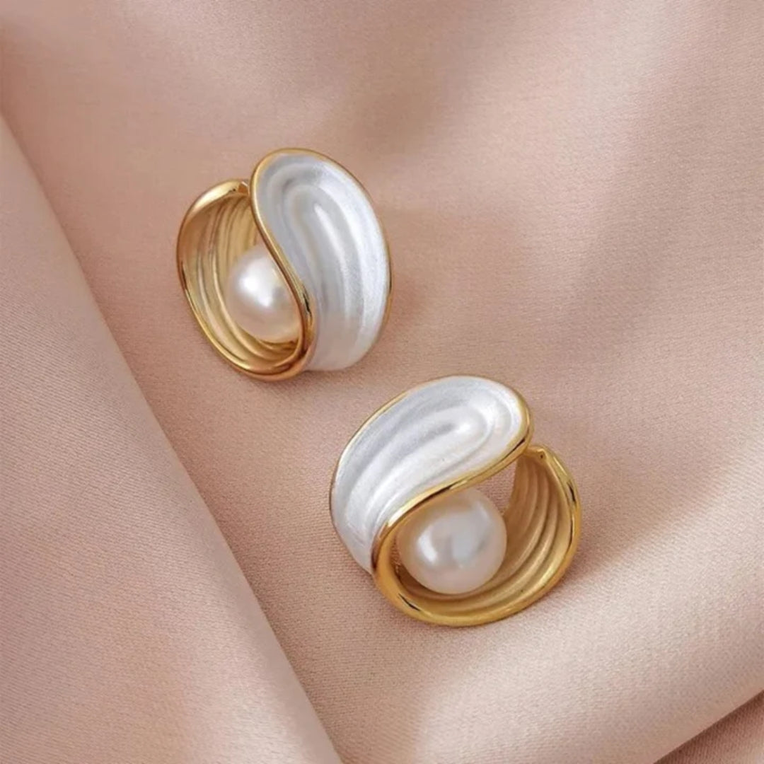 Pendientes de lujo con ópalo blanco y perlas color oro