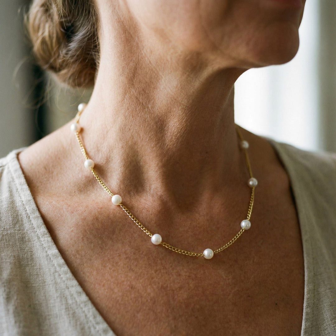 Collar de oro con perla cultivada