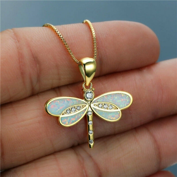 Collar de oro con ópalo y motivo de libélula