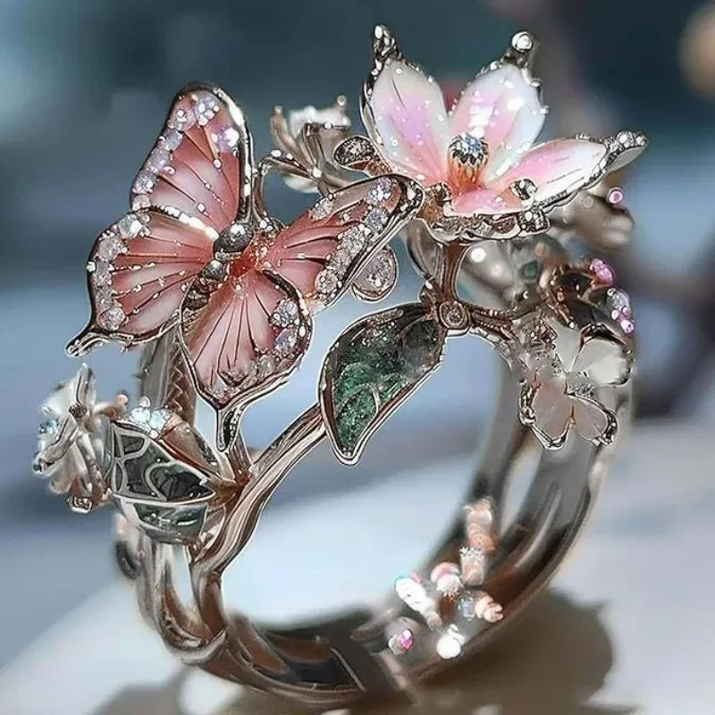Anillo mariposa brillante con circón natural