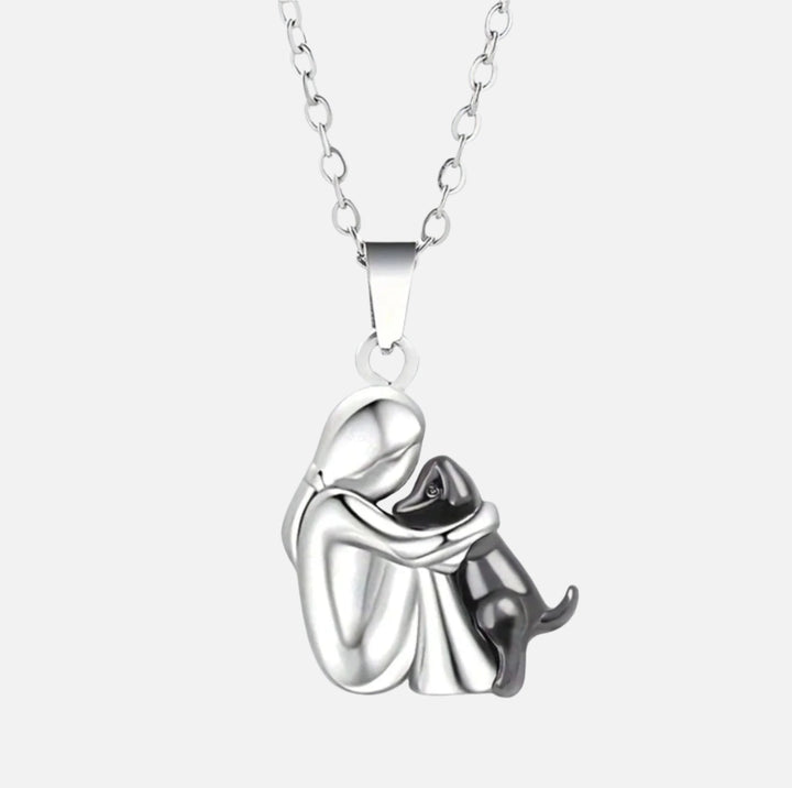 Collar colgante abrazo