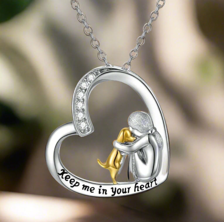 Collar de plata de ley 925 - Diseño de corazón y perro con circonita