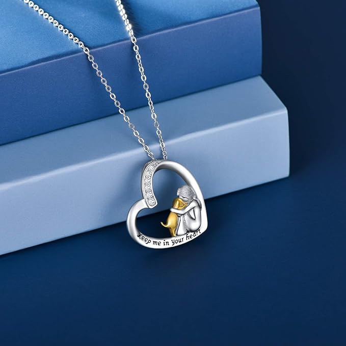 Collar de plata de ley 925 - Diseño de corazón y perro con circonita