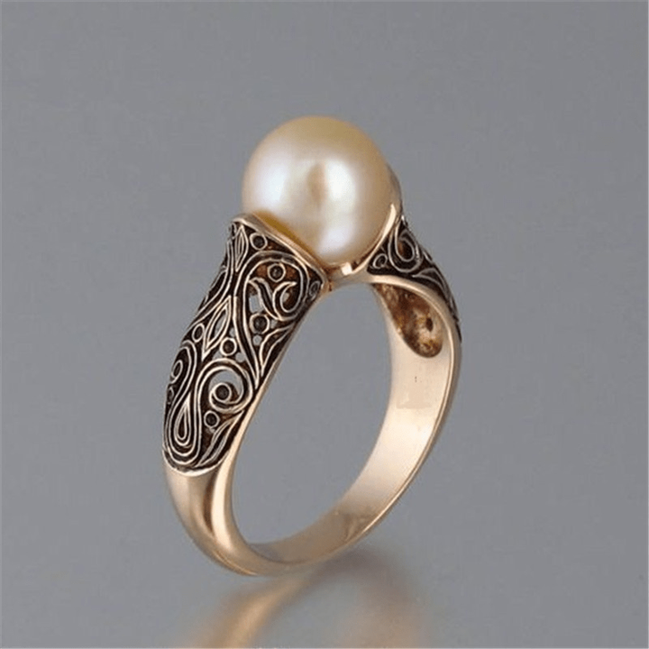 Anillo vintage de oro con perla
