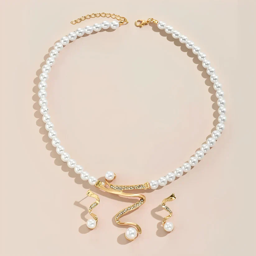 Set de collar y pendientes de perlas naturales