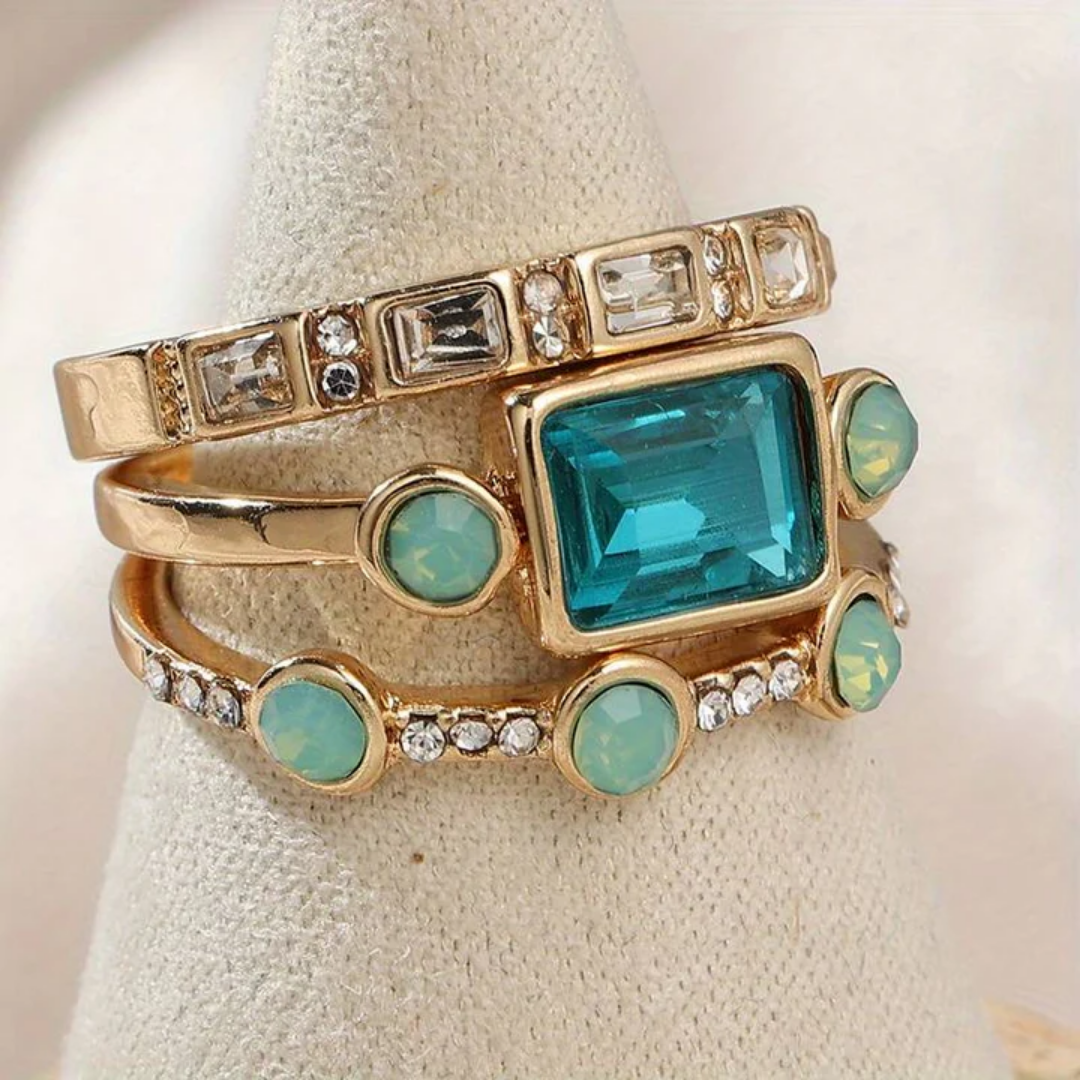 Set de anillos vintage adornados con cristales azules