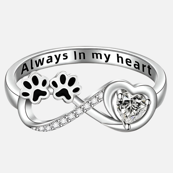 Anillo de circonio con diseño de corazón infinito