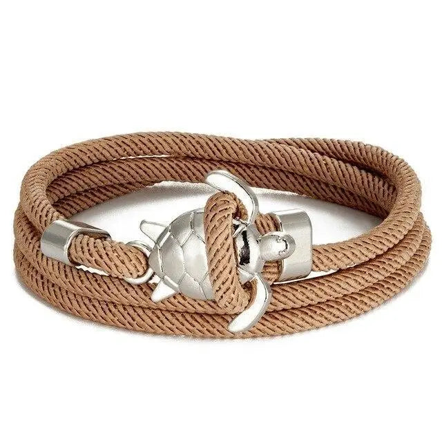 Pulsera artesanal con diseño de tortuga marina
