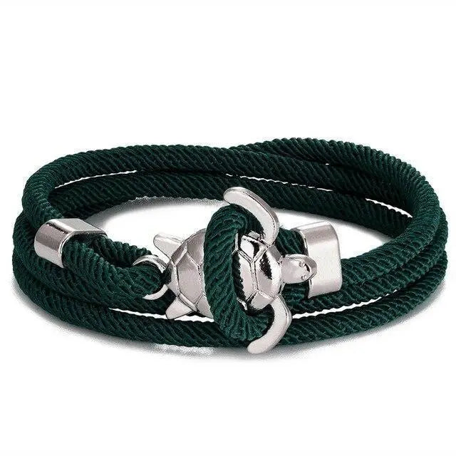 Pulsera artesanal con diseño de tortuga marina