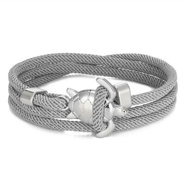 Pulsera artesanal con diseño de tortuga marina