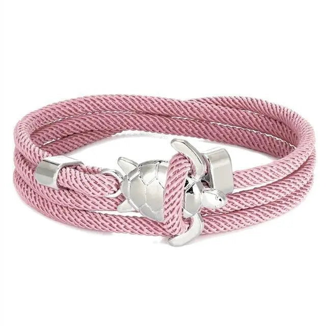 Pulsera artesanal con diseño de tortuga marina