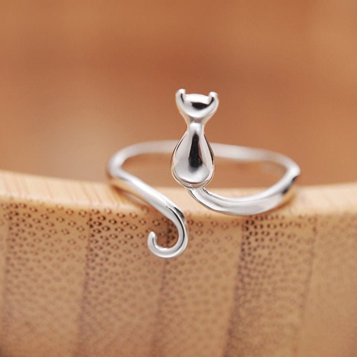 Encantador anillo de acero inoxidable con diseño de gato