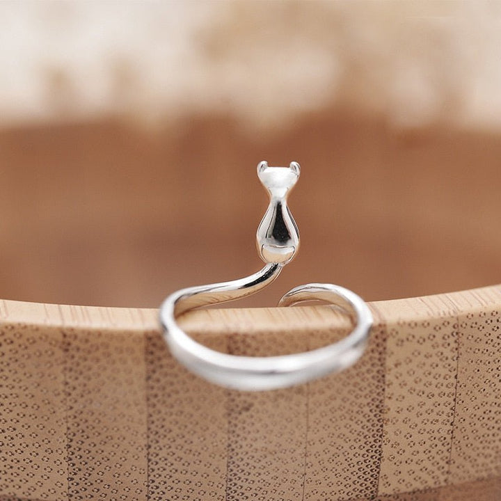 Encantador anillo de acero inoxidable con diseño de gato